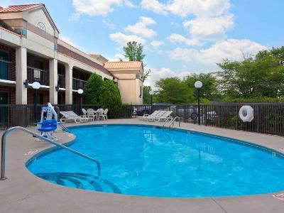Super 8 By Wyndham Huntersville/Charlotte Area Dış mekan fotoğraf